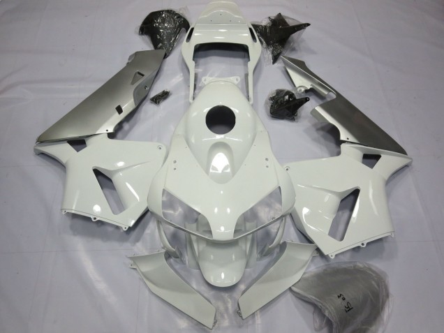 2003-2004 Silver and White Honda CBR600RR Motorcycle Fairing 2003-2004 Silver and White Honda CBR600RR Motorcycle Fairing