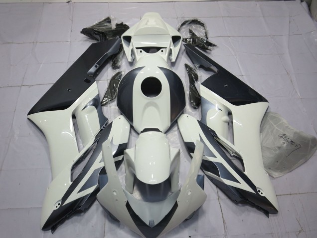 2004-2005 White and Silver Honda CBR1000RR Motorcycle Fairing