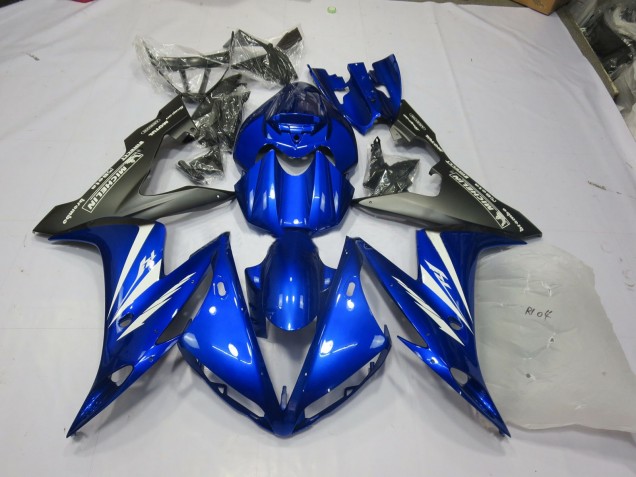 2004-2006 Blue and Matte Yamaha R1 Motorcycle Fairing 2004-2006 Blue and Matte Yamaha R1 Motorcycle Fairing
