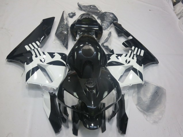 2005-2006 Gloss Black & Punisher Logo Honda CBR600RR Motorcycle Fairing 2005-2006 Gloss Black & Punisher Logo Honda CBR600RR Motorcycle Fairing