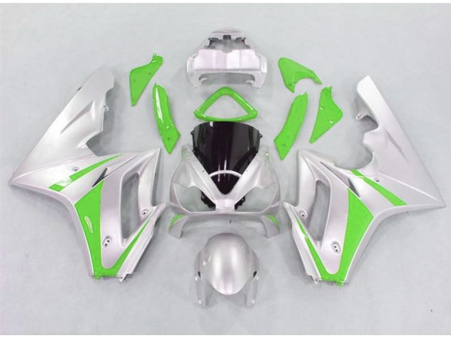 2006-2008 Green and Silver Triumph Daytona 675 Motorcycle Fairing 2006-2008 Green and Silver Triumph Daytona 675 Motorcycle Fairing